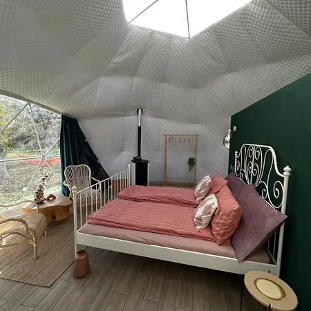 The Frog Glamping Campingplads