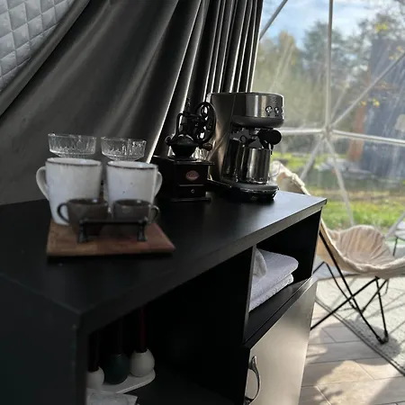 The Frog Glamping *