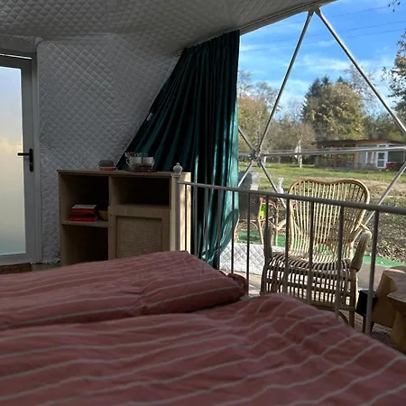 The Frog Glamping Campingplads *