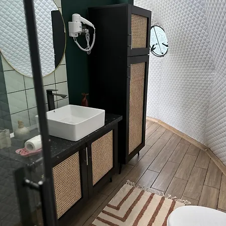 The Frog Glamping Horezu