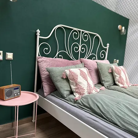 The Frog Glamping Campingplads *