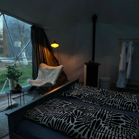 The Frog Glamping * Horezu